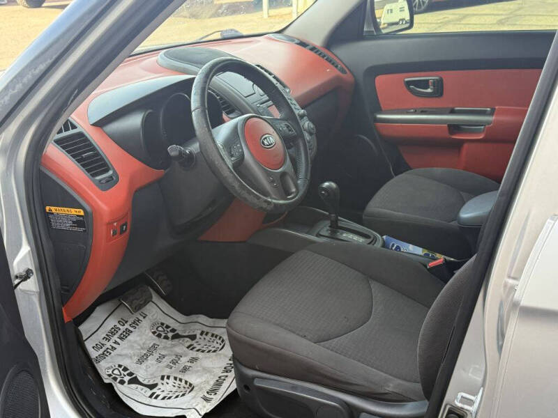 2010 Kia Soul +