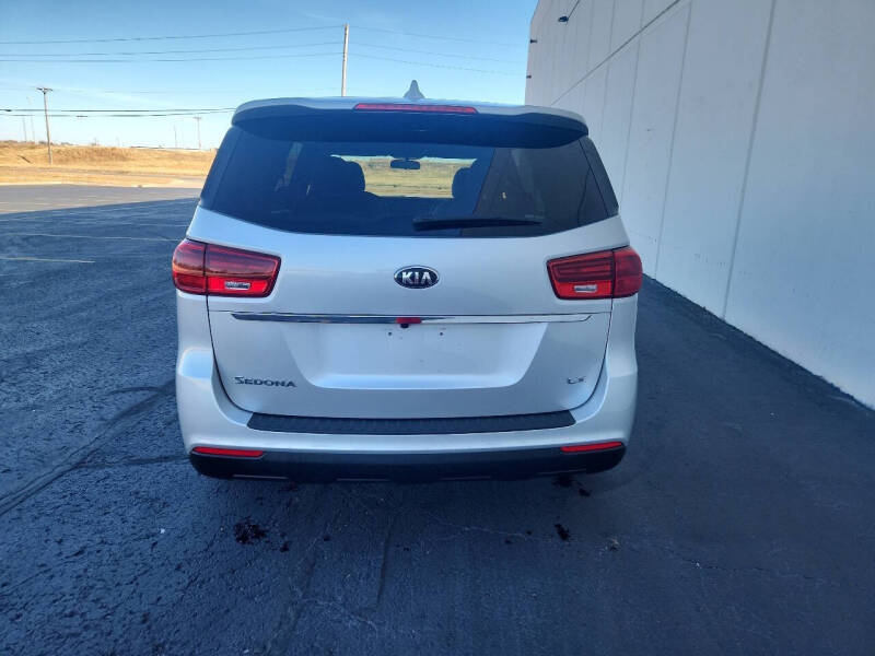 2019 Kia Sedona LX