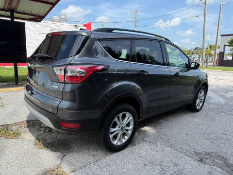 2018 Ford Escape SE