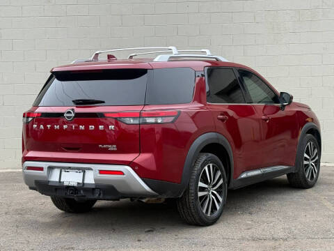 2023 Nissan Pathfinder Platinum