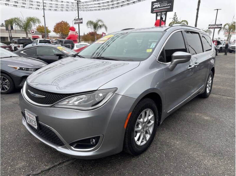 2020 Chrysler Pacifica Touring L