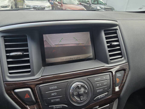 2014 Nissan Pathfinder SL