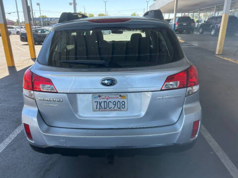 2013 Subaru Outback 2.5i Premium