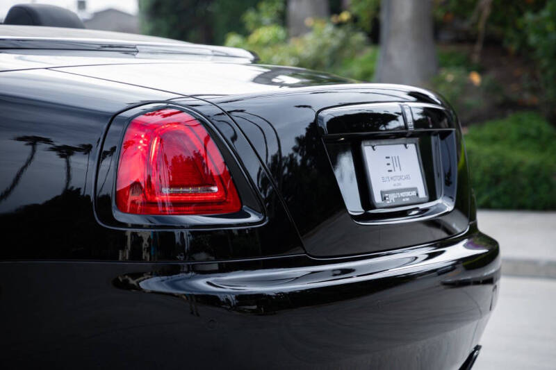 2019 Rolls-Royce Black Badge Dawn