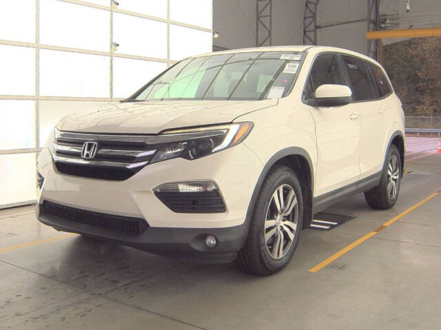 2017 Honda Pilot EX photo 2