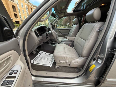 2004 Toyota Sequoia Limited