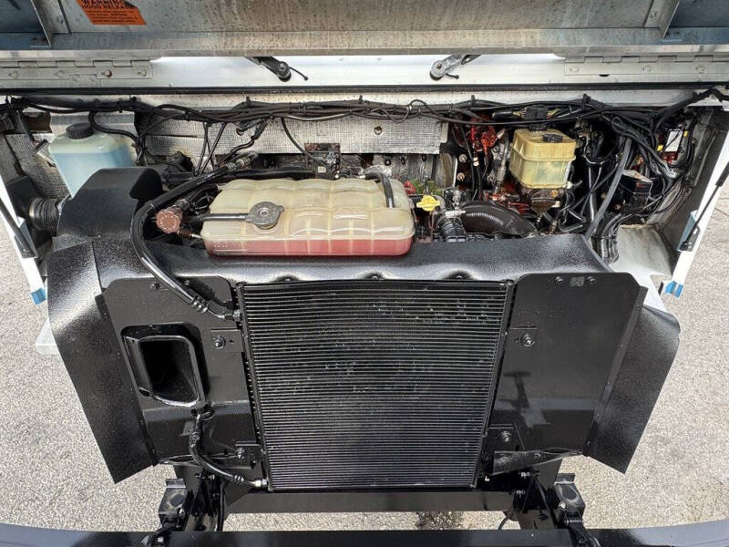 2016 Freightliner MT45 Chassis