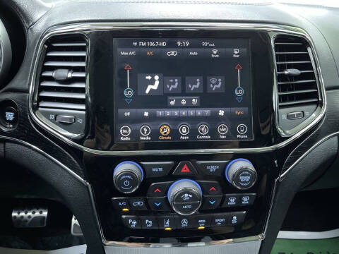 2019 Jeep Grand Cherokee Summit