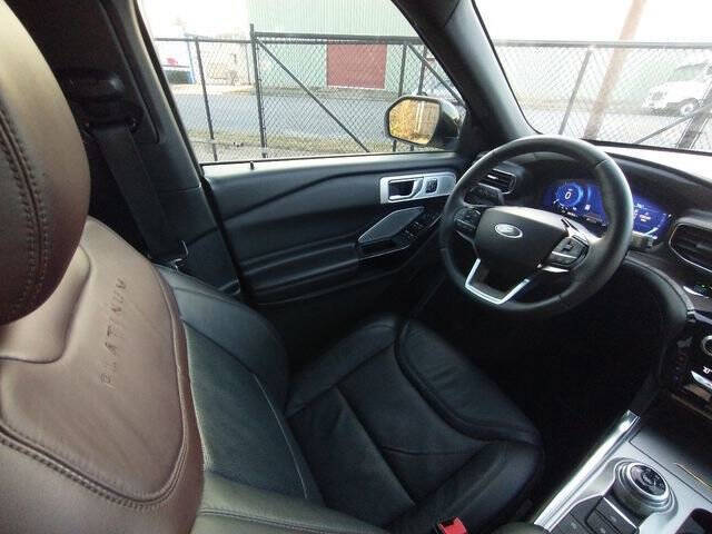 2021 Ford Explorer Platinum