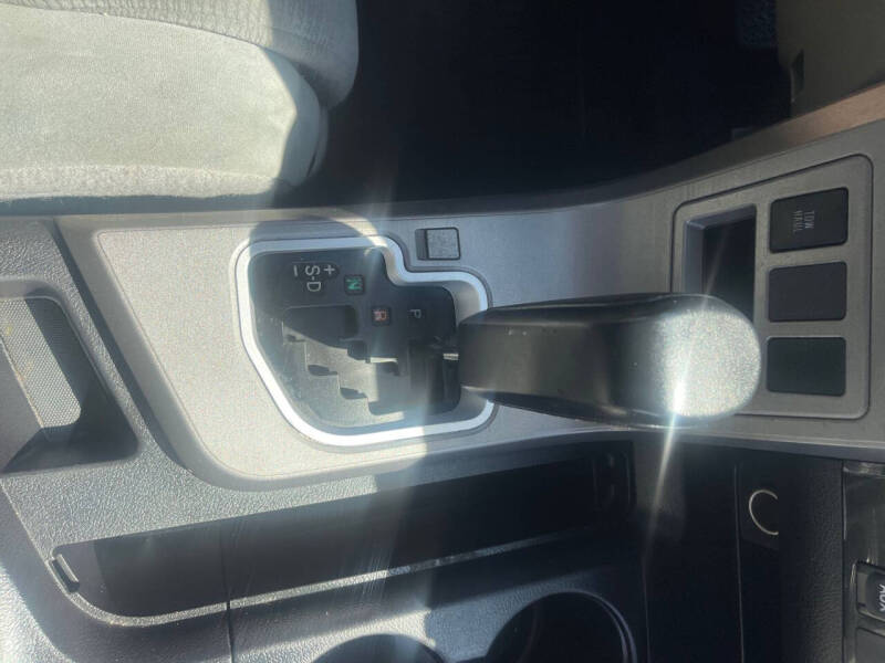 2016 Toyota Sequoia SR5