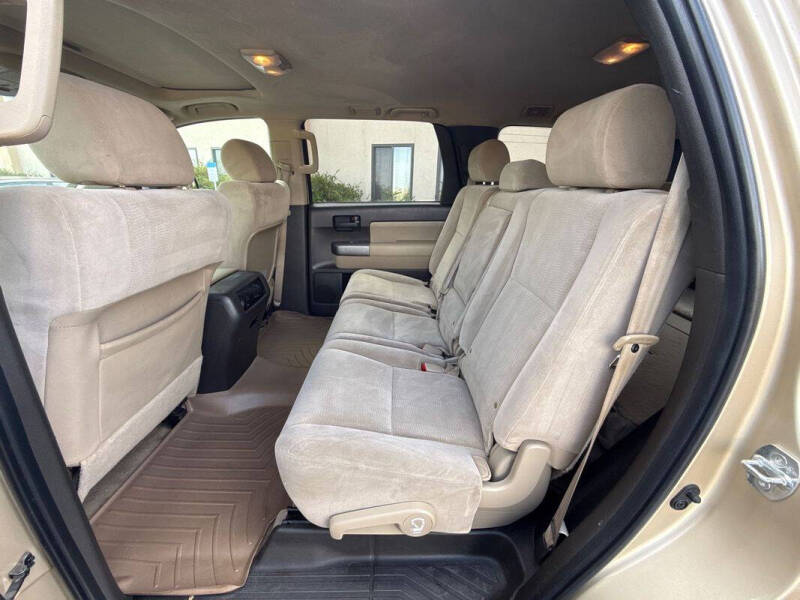 2010 Toyota Sequoia SR5