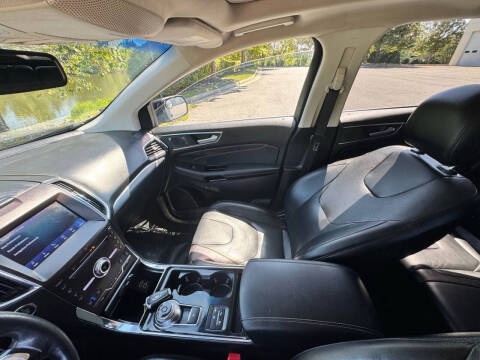 2019 Ford Edge Titanium