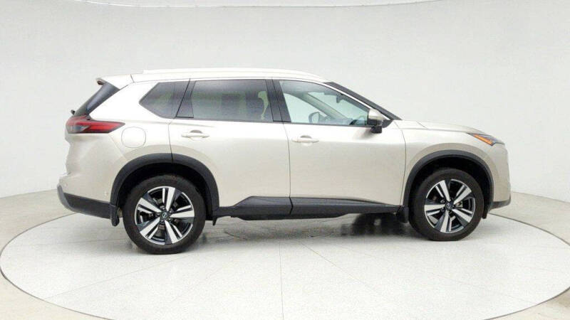 2024 Nissan Rogue SL