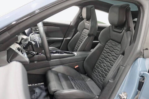 2022 Audi e-tron GT quattro Premium Plus