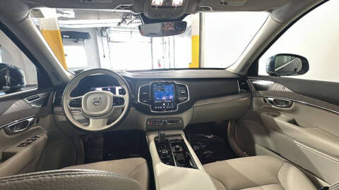 2023 Volvo XC90 B5 Plus Bright Theme