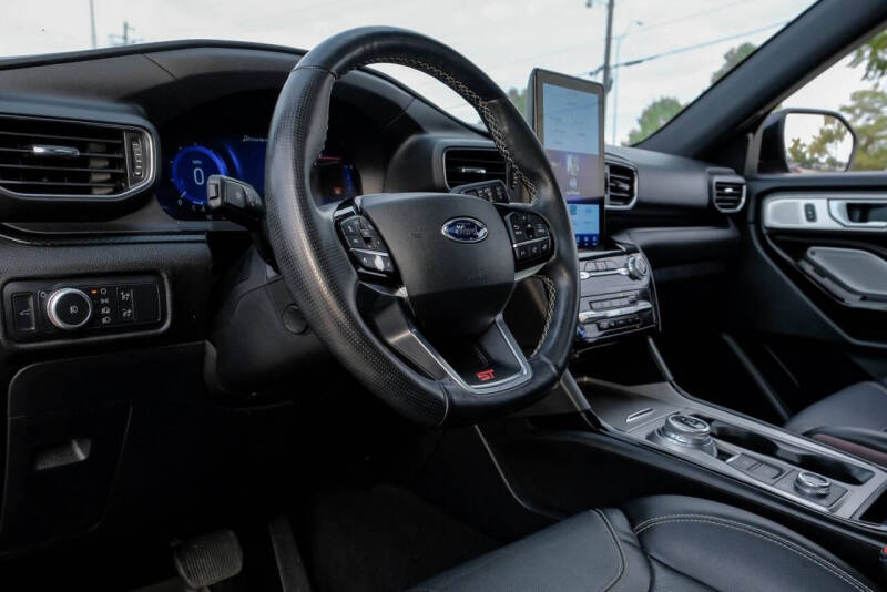 2021 Ford Explorer ST