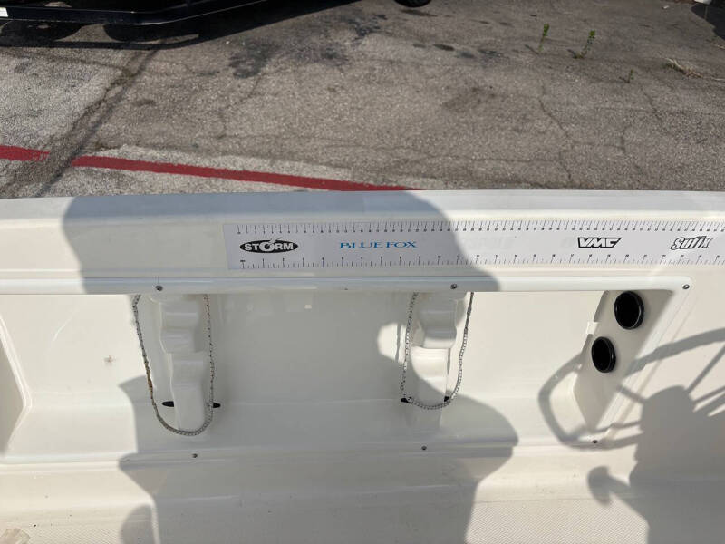 2019 Bayliner Element F18
