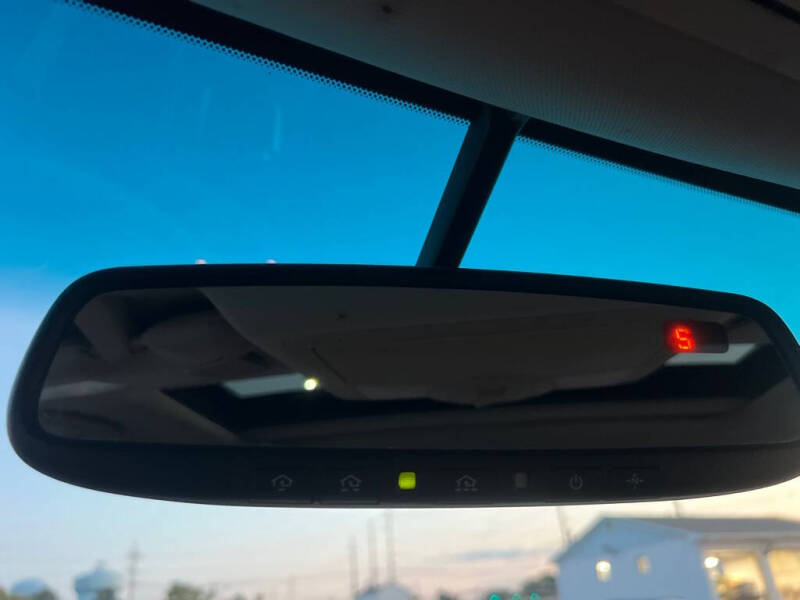 2011 Infiniti G37 Coupe x