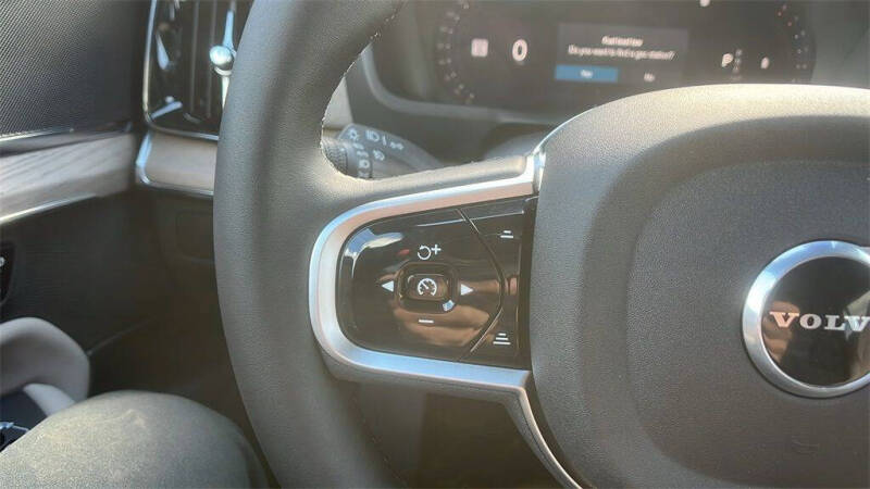 2026 Volvo XC90 B5 Core