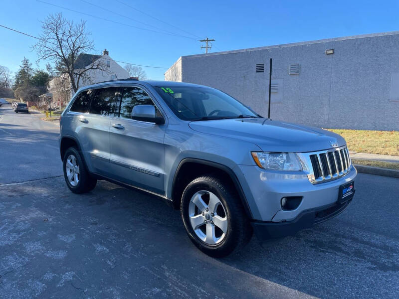 2013 Jeep Grand Cherokee Laredo photo 4