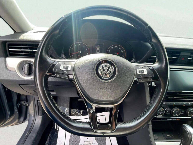 2020 Volkswagen Passat SE