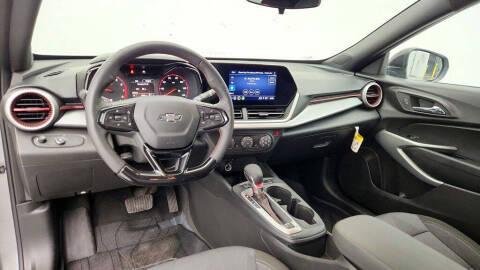 2025 Chevrolet Trax RS