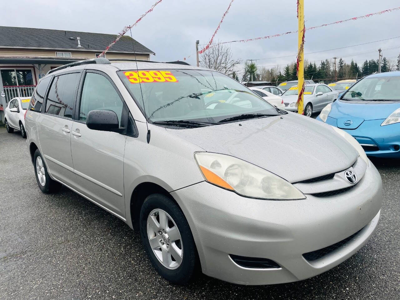 2007 Toyota Sienna for sale at New Creation Auto Sales in Everett, WA