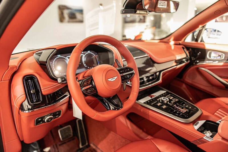 2026 Aston Martin DBX 707