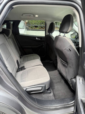 2021 Ford Escape SE