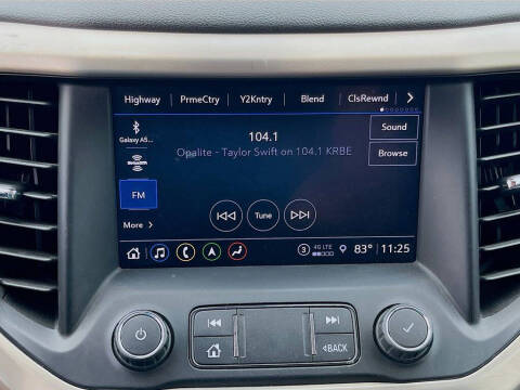 2022 GMC Acadia Denali