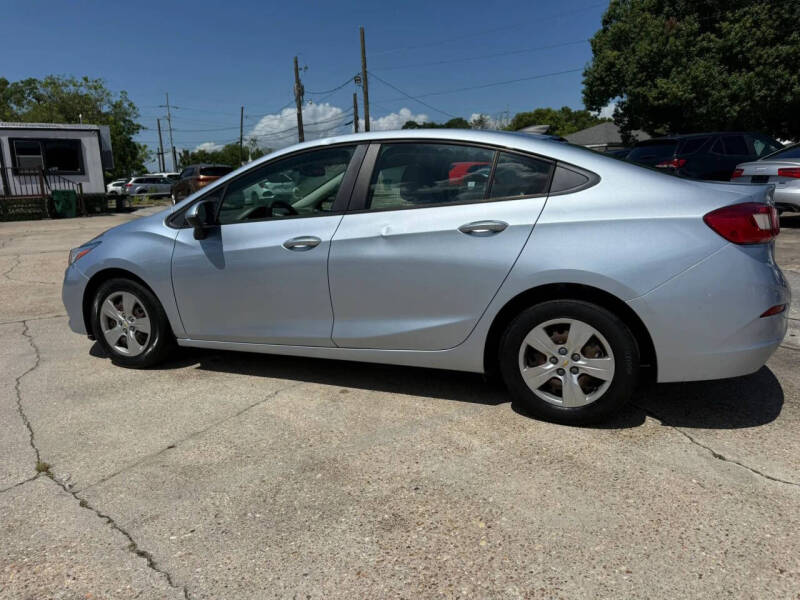 2018 Chevrolet Cruze LS Auto