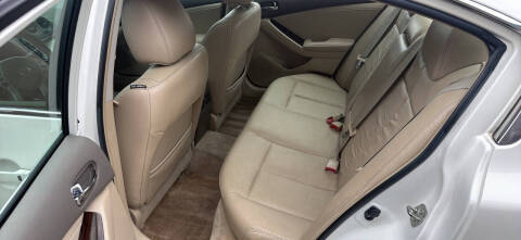 2011 Nissan Altima 3.5 SR