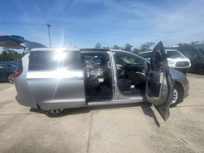 2017 Chrysler Pacifica Touring