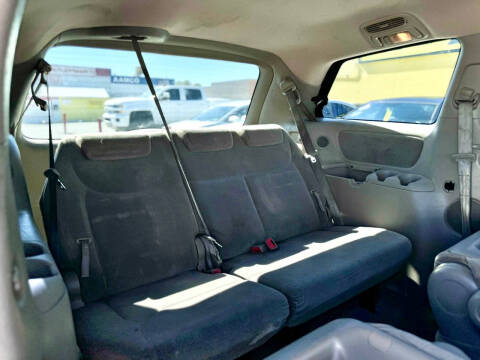 2004 Toyota Sienna CE 7 Passenger