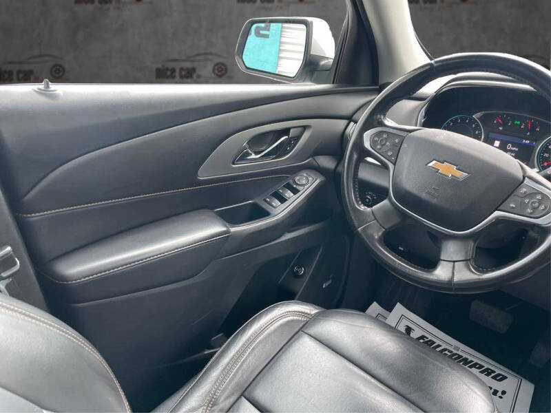 2021 Chevrolet Traverse LT Leather