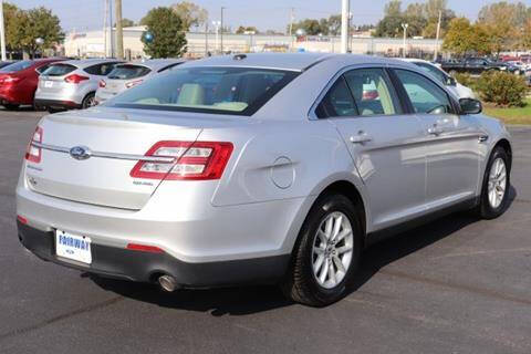 2015 Ford Taurus
