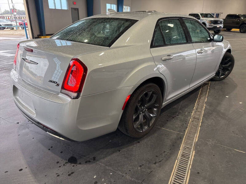 2023 Chrysler 300 S V6