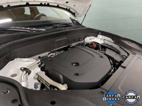 2025 Volvo XC90 B6 Plus Bright Theme 7P