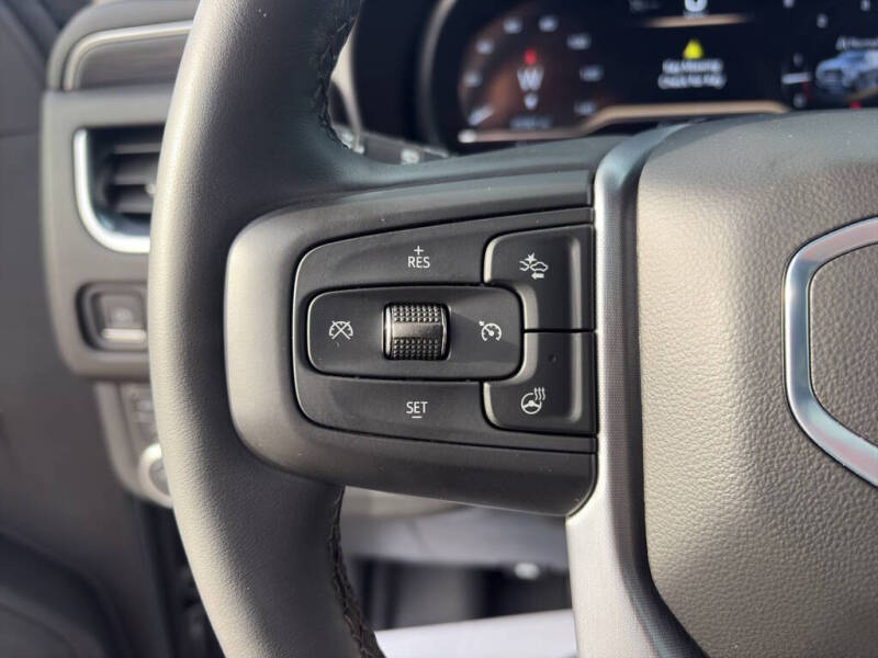 2024 GMC Yukon XL SLT