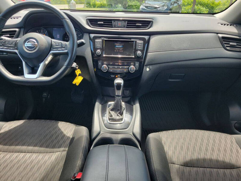 2020 Nissan Rogue