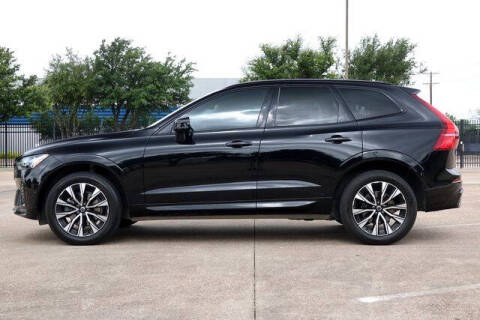 2023 Volvo XC60 B5 Plus Dark Theme