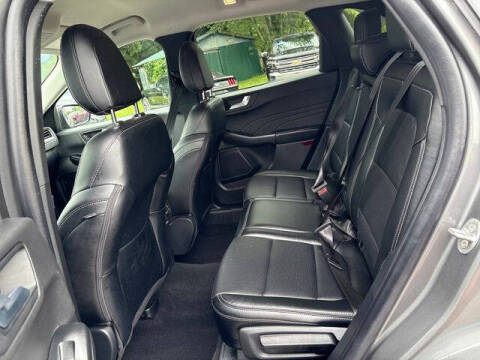 2025 Ford Escape Platinum