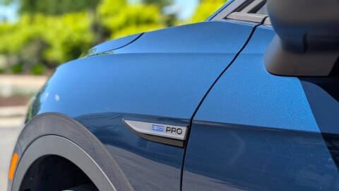 2023 Volkswagen ID.4 Pro