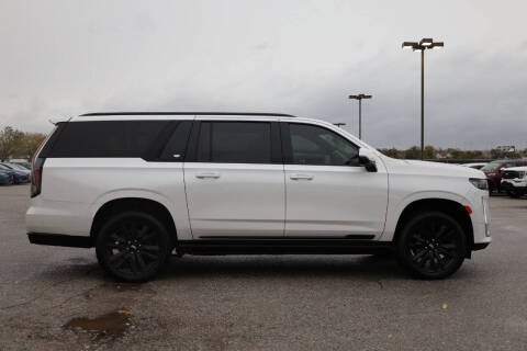 2023 Cadillac Escalade ESV Sport