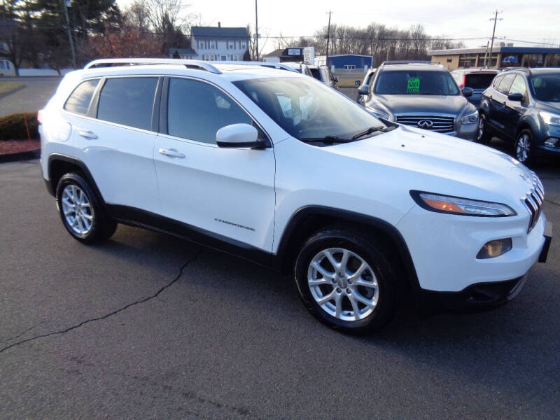 2014 Jeep Cherokee for sale at BETTER BUYS AUTO INC in East Windsor CT