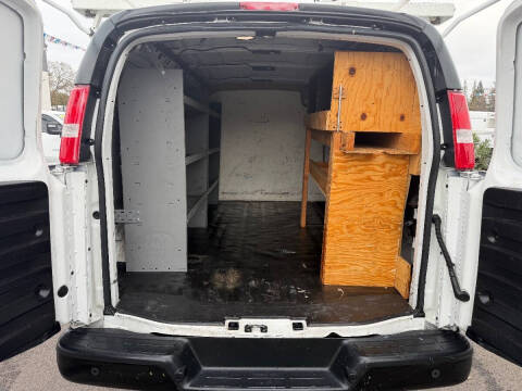 2021 Chevrolet Express 2500