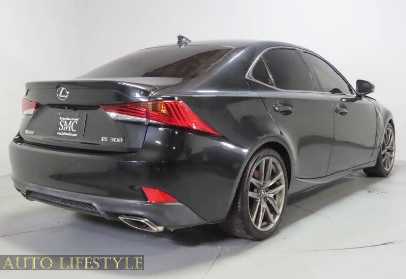 2019 Lexus IS 300