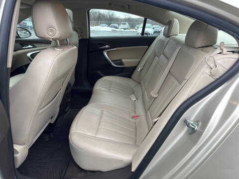 2013 Buick Regal Premium 1