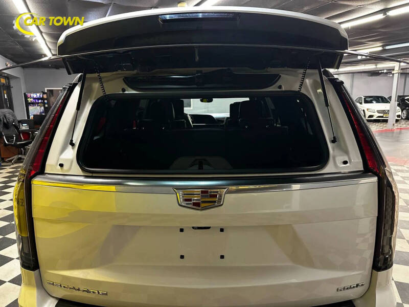 2022 Cadillac Escalade ESV Premium Luxury Platinum