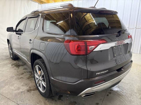 2017 GMC Acadia Denali
